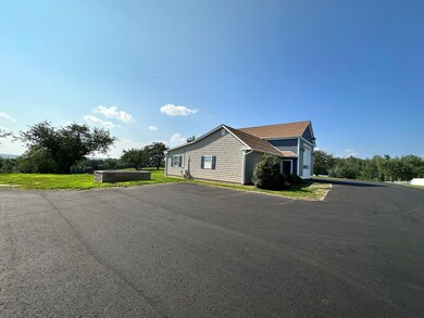 35 Howards Ln unit 1, Epsom, NH 03234 - photo 4