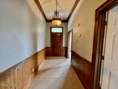 1557 Walnut St, Macon, GA 31201 - photo 4