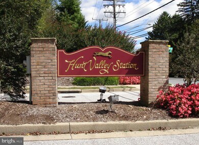 11619 Hunters Run Dr, Cockeysville, MD 21030 - photo 6