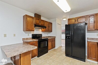 8601 E 17th Ave, Anchorage, AK 99504 - photo 6