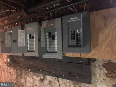 728 N 11th St, Reading, PA 19604 - photo 2