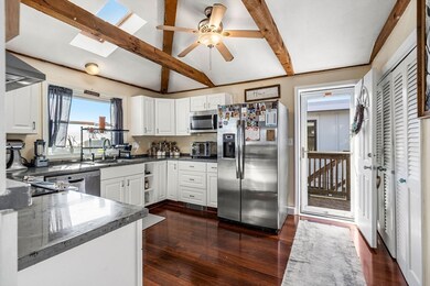 7 Shea St unit 4, Salisbury, MA 01952 - photo 2