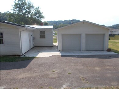 17775 Township Road 1182, Coshocton, OH 43812 - photo 3