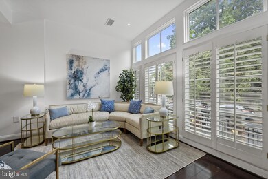 Meridian Crescent unit 204, Washington, DC 20009 - photo 2