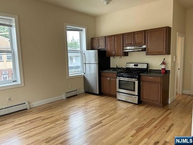 322 Elm Ave unit 1, Bogota, NJ 07603 - photo 2