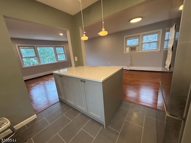 34 Warman St unit 2, Montclair, NJ 07042 - photo 3