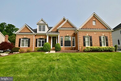 43426 Mountcastle Dr, Chantilly, VA 20152 - photo 2