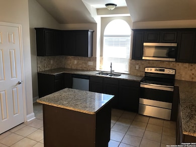 2846 Olive Ave, Schertz, TX 78154 - photo 4