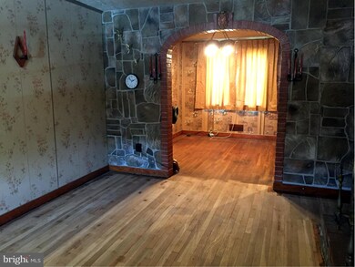 3232 Brendan Ave, Baltimore, MD 21213 - photo 5