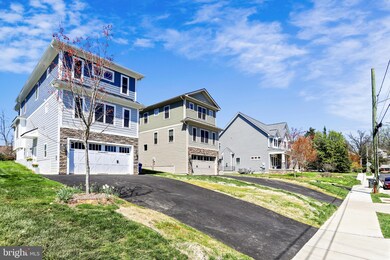 6948 Birch St, Falls Church, VA 22046 - photo 4