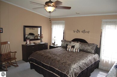 204 E 2nd St, Elk Rapids, MI 49629 - photo 6