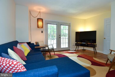 6320 Chimney Wood Ct, Alexandria, VA 22306 - photo 4