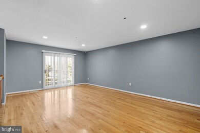 9106 Hardesty Dr, Clinton, MD 20735 - photo 6