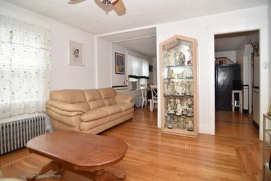 18 Cavalry St, Cranston, RI 02920 - photo 3