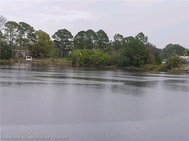 820 Lake Betty Dr, Lake Placid, FL 33852 - photo 2