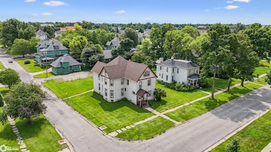 1132 Main St, Grinnell, IA 50112 - photo 3