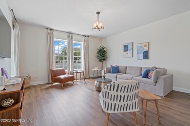 14-Family Room
