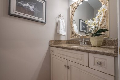 1/2 Bath