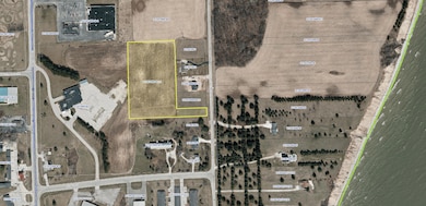 4) 39982-68b0516dbf729