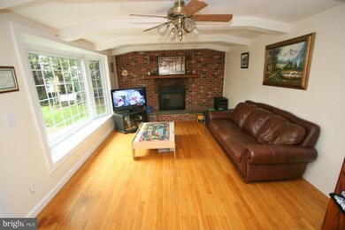 12808 Caldwell St, Rockville, MD 20853 - photo 7
