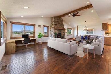 Living room 1