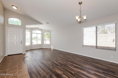001-photo-living-room-6278032