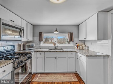 2521 Martinsburg Rd, Berkeley Springs, WV 25411 - photo 5