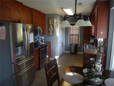 1012 Ayrshire Ln unit 59, Dallas, NC 28034 - photo 2