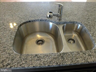 428 Shenandoah River Dr, Harpers Ferry, WV 25425 - photo 7