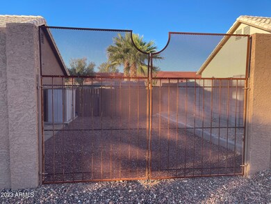 Quartz RV gate