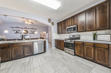 4708 Alluvial Cir, Alvin, TX 77511 - photo 7