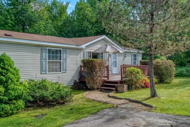 25 James St, Bethlehem, NH 03574 - photo 4