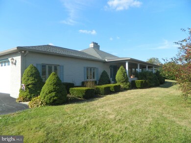 11036 Mapleville Rd, Hagerstown, MD 21742 - photo 2