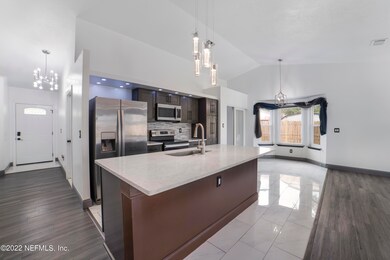 4173 Davie Ct, Jacksonville, FL 32210 - photo 4