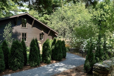 100 Fisher Point Rd, Vergennes, VT 05491 - photo 3