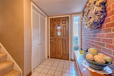 216 Roxbury Dr, Greensburg, PA 15601 - photo 4