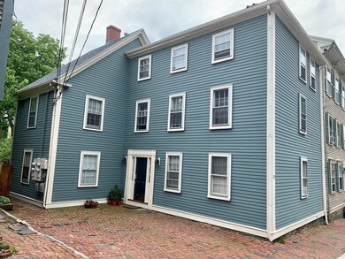 202 Washington St unit 2, Marblehead, MA 01945 - photo 2