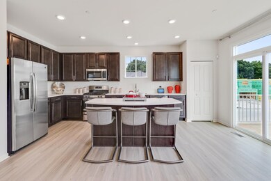 1678 Bentz Way, Batavia, IL 60510 - photo 3