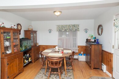 Eat in kitchen