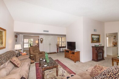 04 Family Room