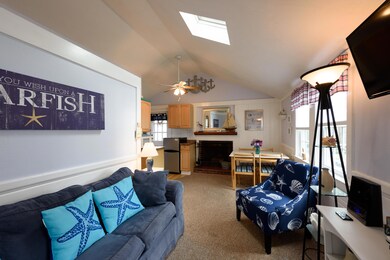 LIving Area, North