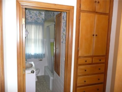 Entry to 1st floor  with built-ins bedrooms.