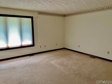 2601 Kimberly Dr, Lima, OH 45807 - photo 3