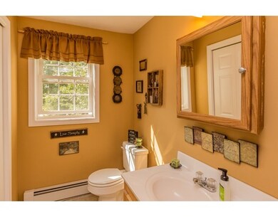 176 Victoria Ln, Fitchburg, MA 01420 - photo 7