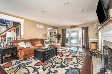 2831 E 43rd St, Davenport, IA 52807 - photo 3