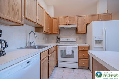 5804 Burning Tree Ln, MacUngie, PA 18062 - photo 5