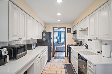 109 Apache Way, Tewksbury, MA 01876 - photo 7