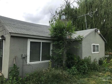 632 W California Ave, Homedale, ID 83628 - photo 4