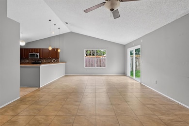 6516 Piccadilly Ln, Orlando, FL 32835 - photo 5