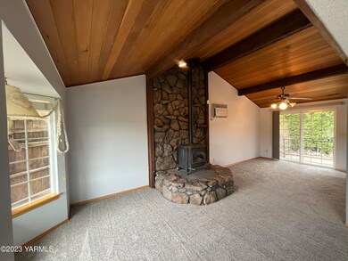 Vaulted ceiling